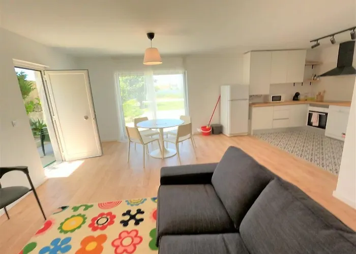 Caparica Cozy T2 With Pool Da Caparica Lisboa *