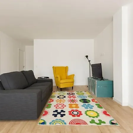 Caparica Cozy T2 With Pool Charneca Da Caparica Lisboa *