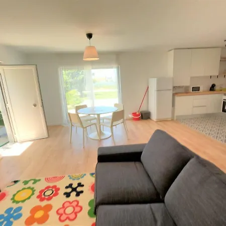 Caparica Cozy T2 With Pool Charneca Da Caparica Lisboa *
